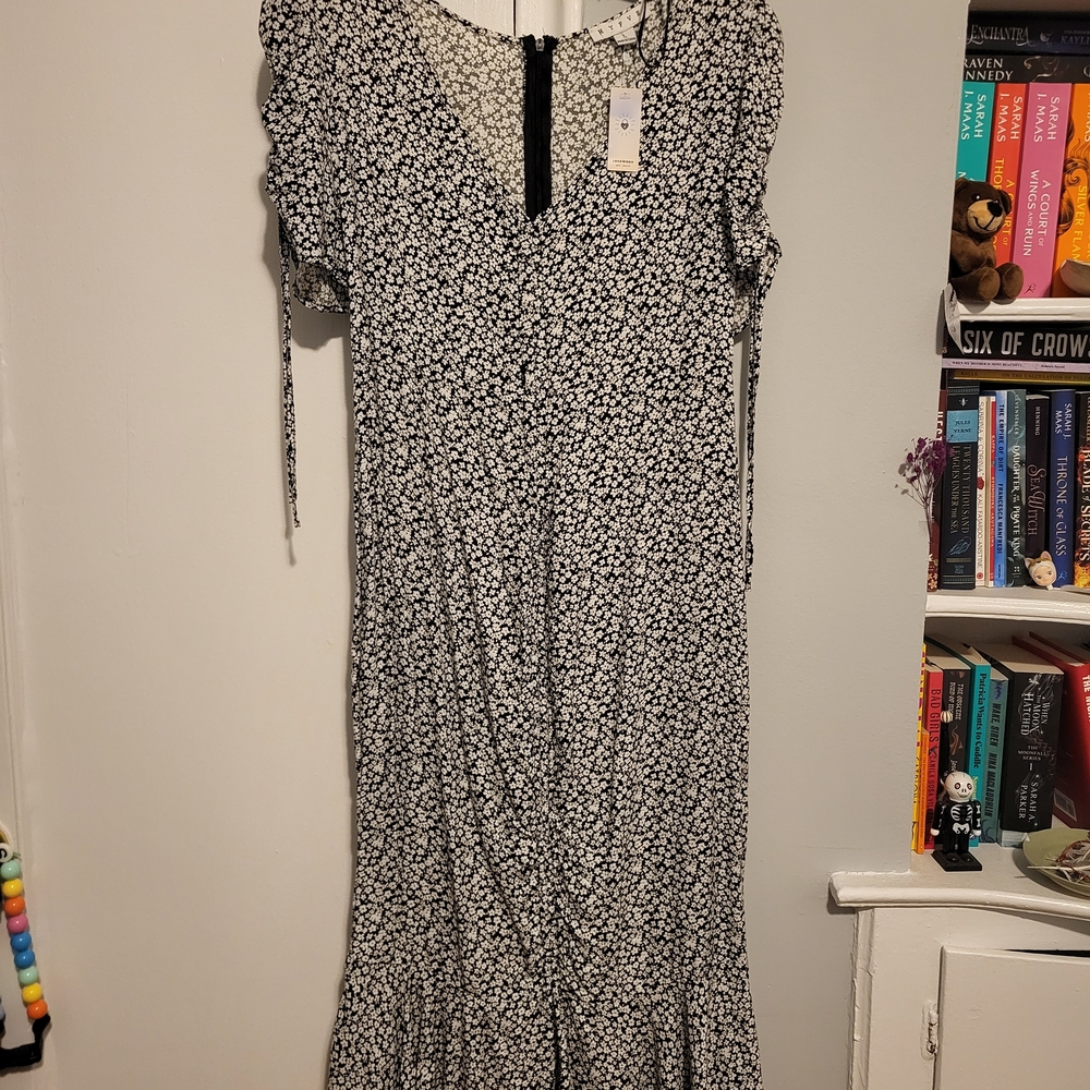 HYFVE Black and White Floral Midi Dress